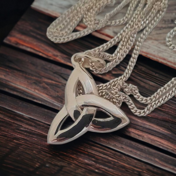 Silver Trinity Knot Pendant 