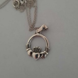 Silver Claddagh Pendant - Medium